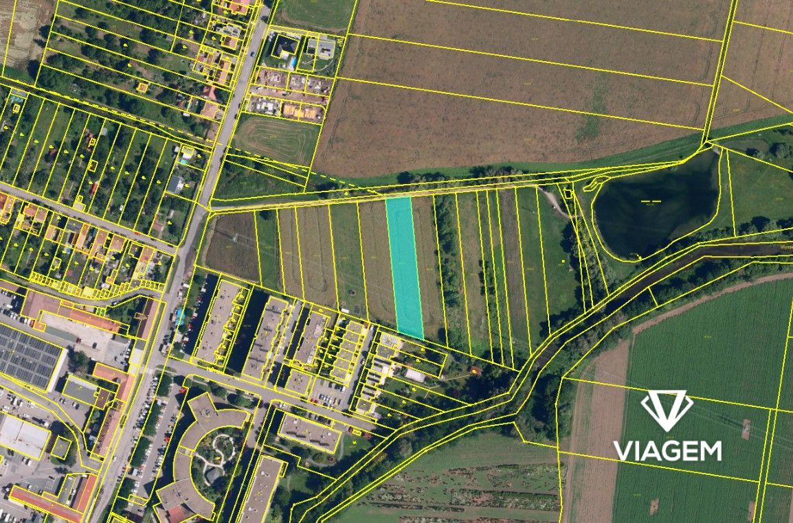Spekulační - stát 2 258 m² - 2