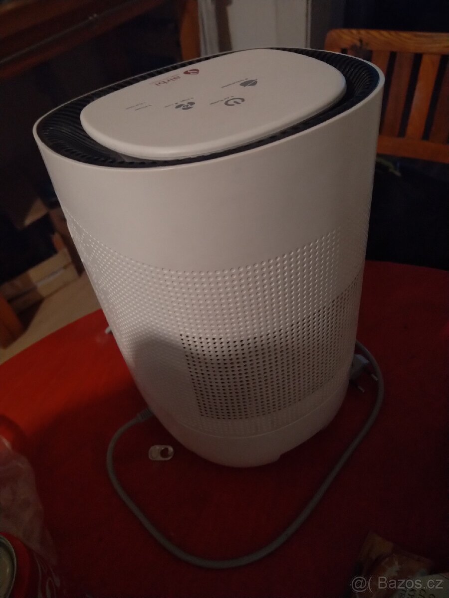 odvlhčovač a čistička vzduchu Airbi SPONGE. - 2