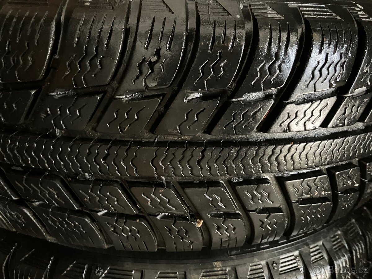 Zimní pneu včetně plecháčů - 2