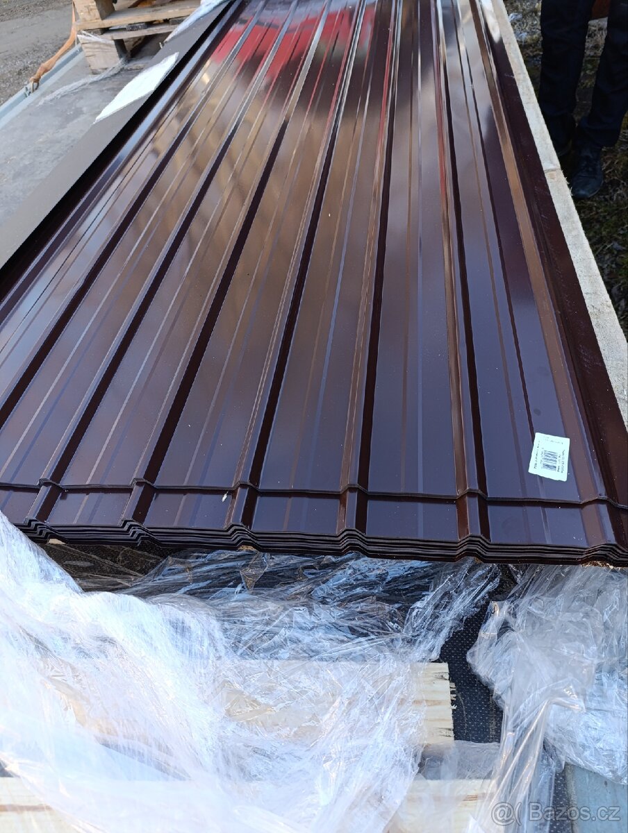 Trapézová plechová krytina nebo obklady na stěny - 2