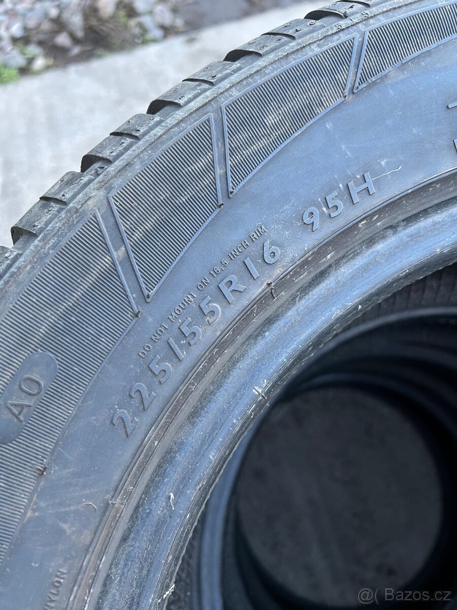 Pneu Dunlop 225/55/16 dot3417 60% m+s - 2