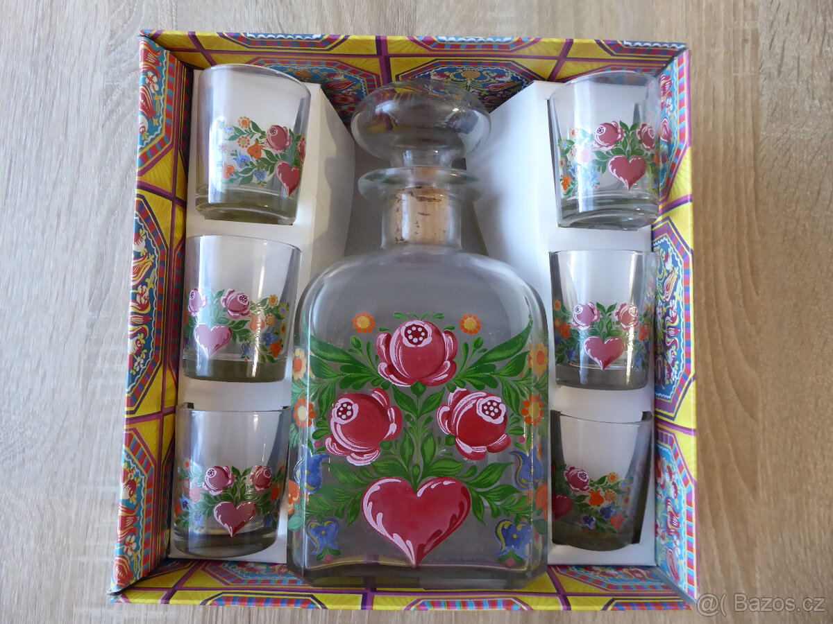 Karafa a panáky - 2