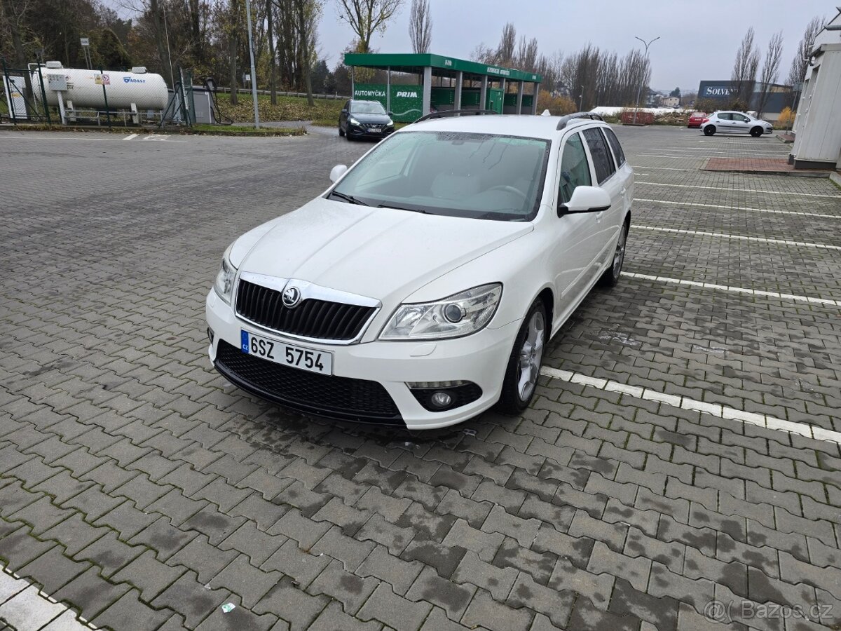 Škoda Octavia 2 FL RS Combi - 2
