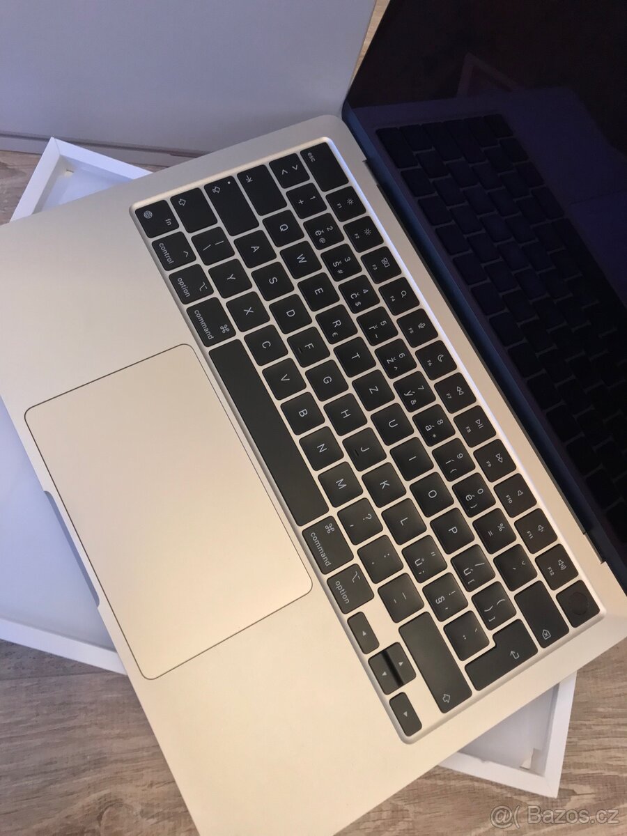 MacBook Air M3 512GB - 2