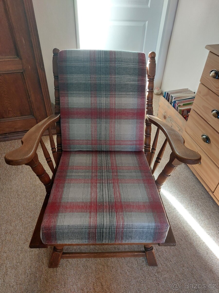 Křeslo - 2