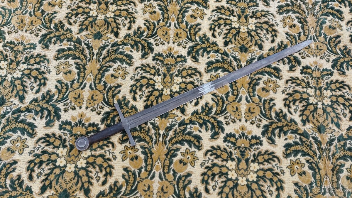 Filmová rekvizita - meč, gobelín, Johanka z Arku - Besson - 2