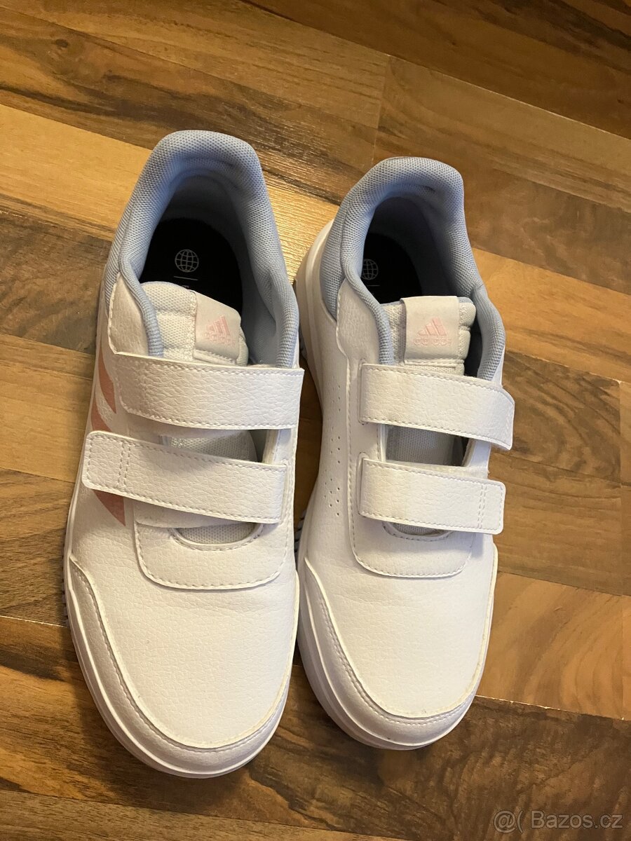 Vycházková obuv zn. Adidas EU 38 - 2