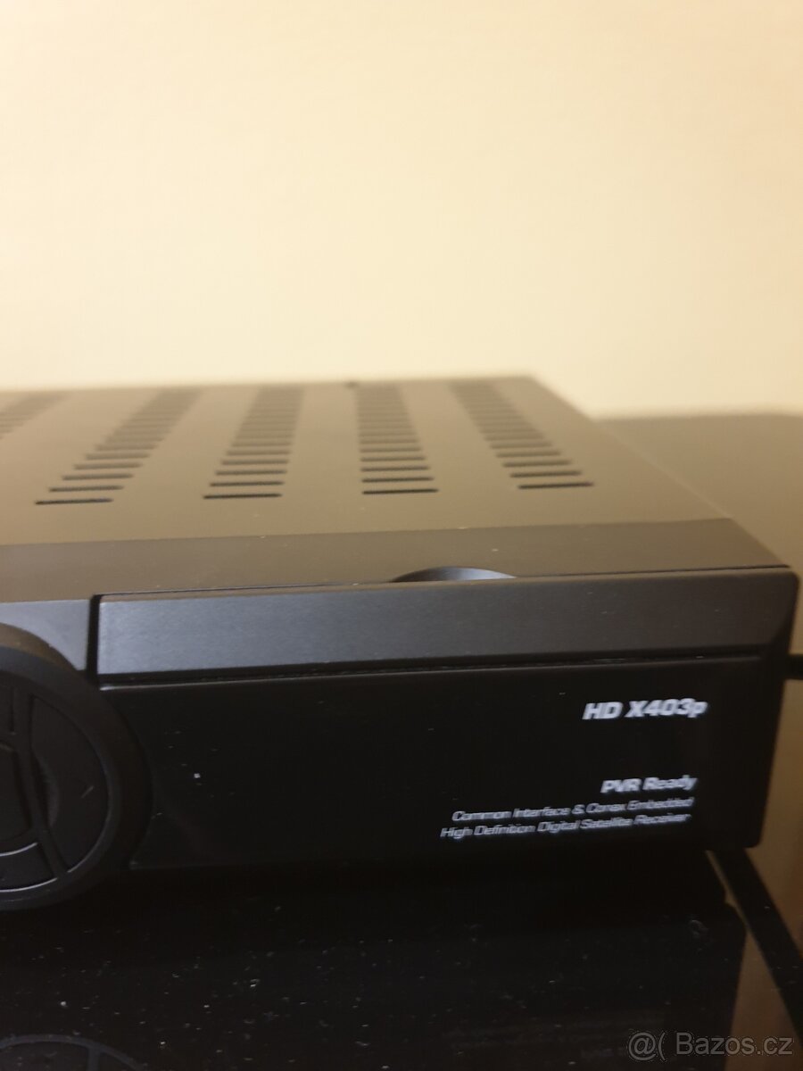 Satelitní digitální přijímač Opticum (HDX403p) - 2