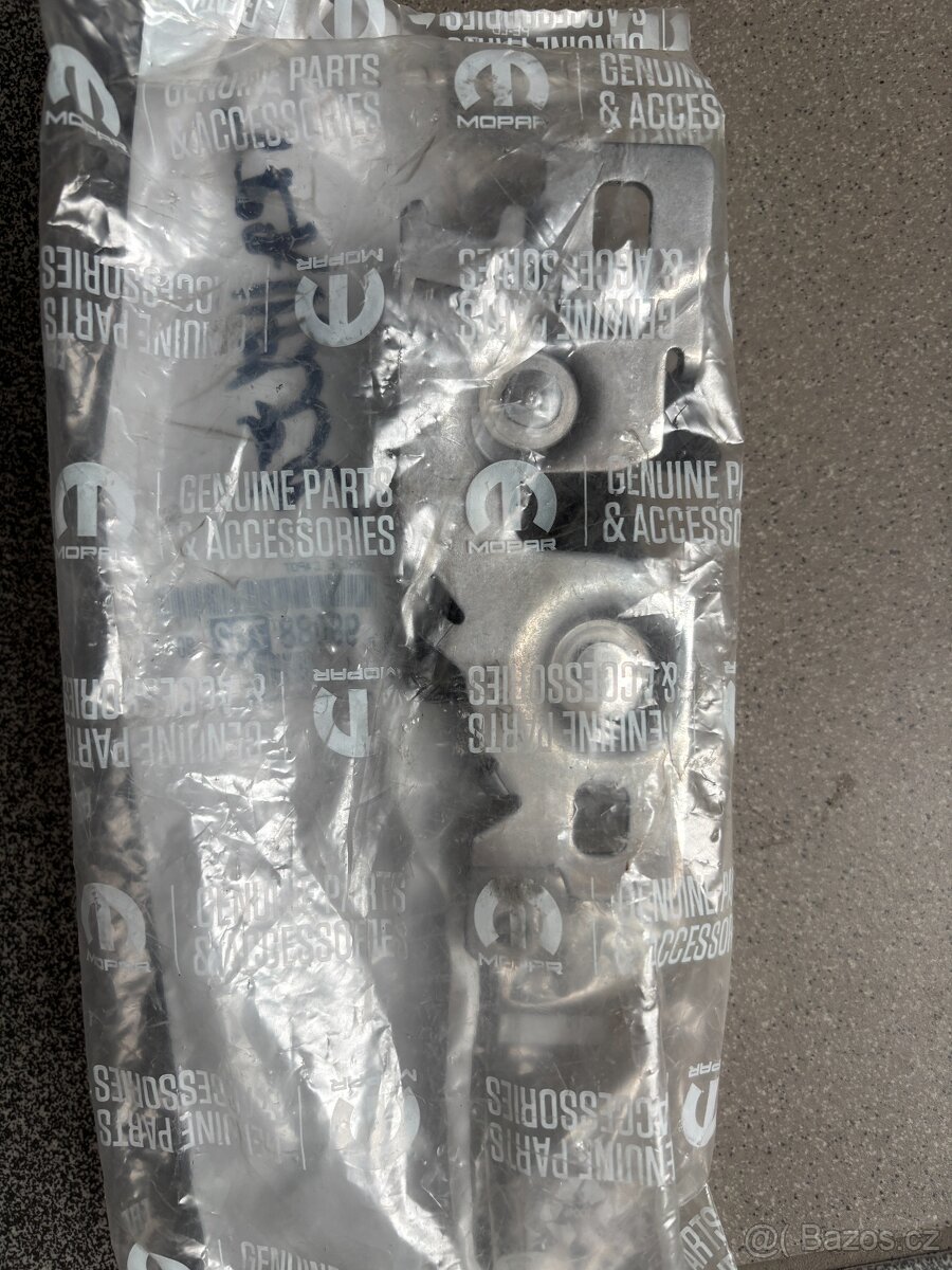 Zámek kapoty Peu Expert/Partner/Traveller/Rifter - 2