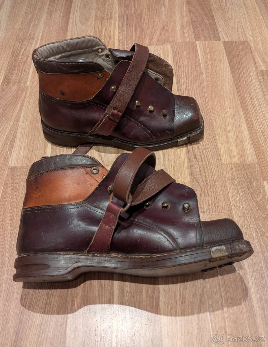 Staré boty na lyže - 2