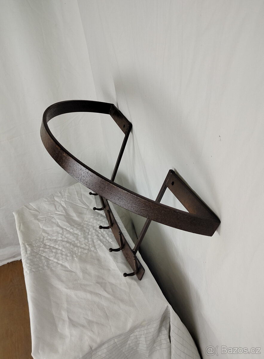 Kovaný věšák - 2