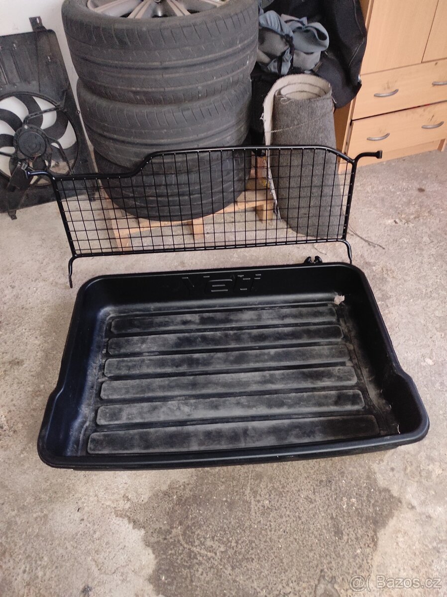 Škoda Yeti mříž+vana - 2