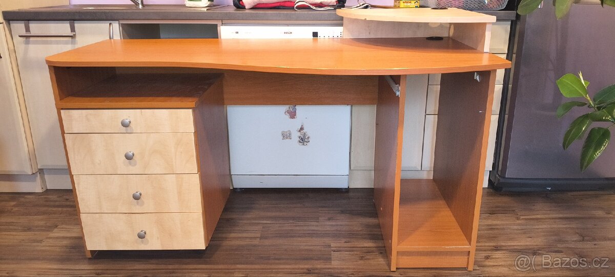 Prodám psací stůl s kontejnerem - 2