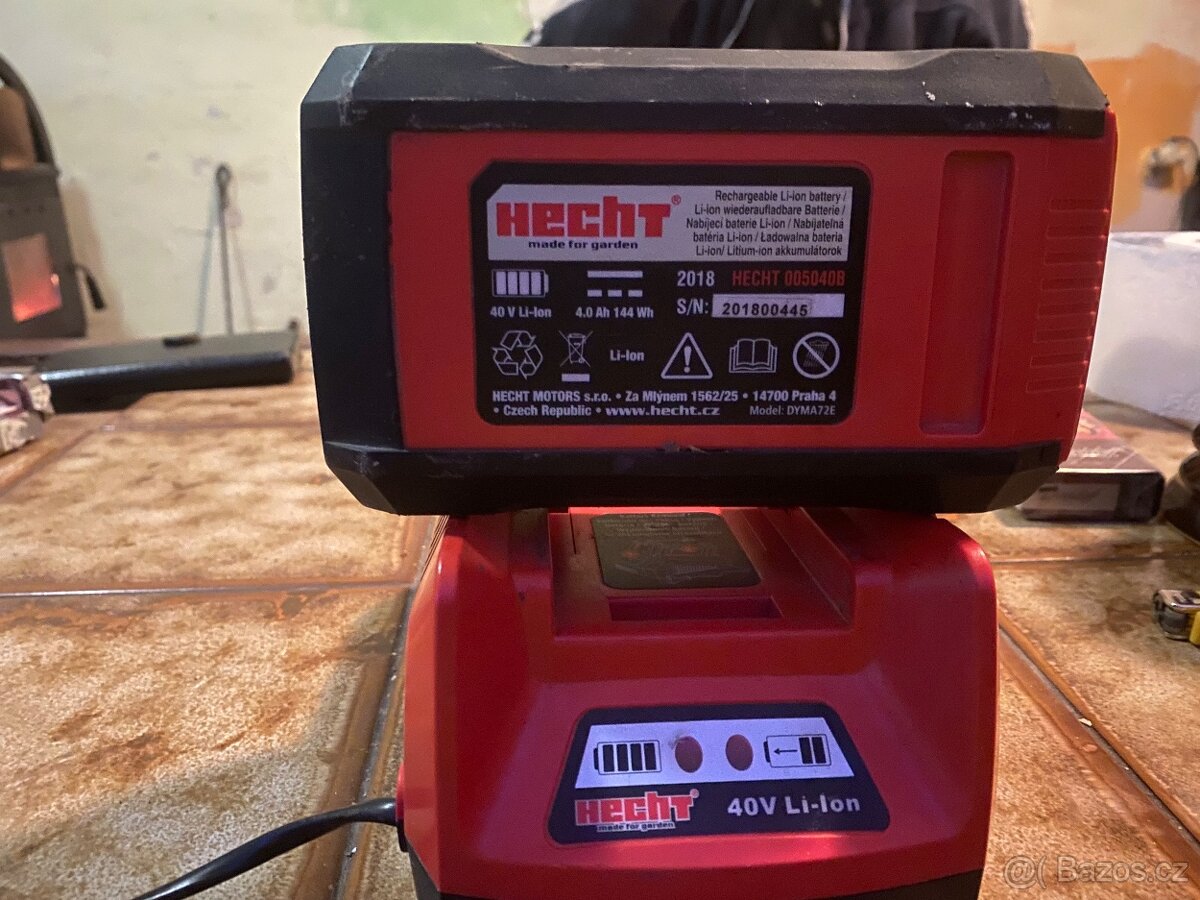 Nabíječka a baterie hecht - 2