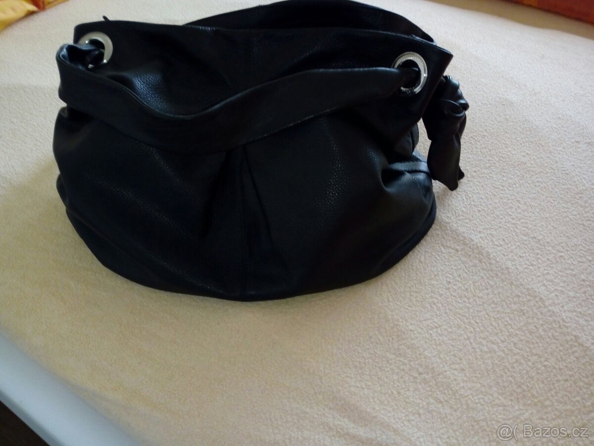 Černá značková kabelka - NOVÁ bez visačky - 2