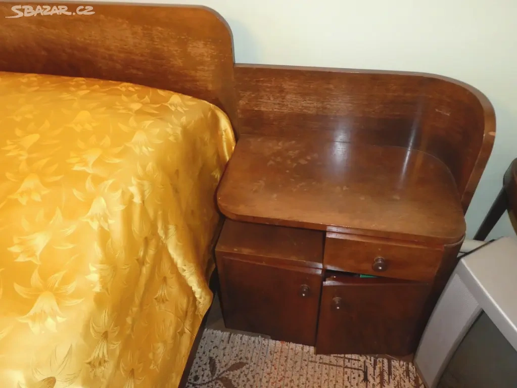 Ložnice postele ze 40.let - 2