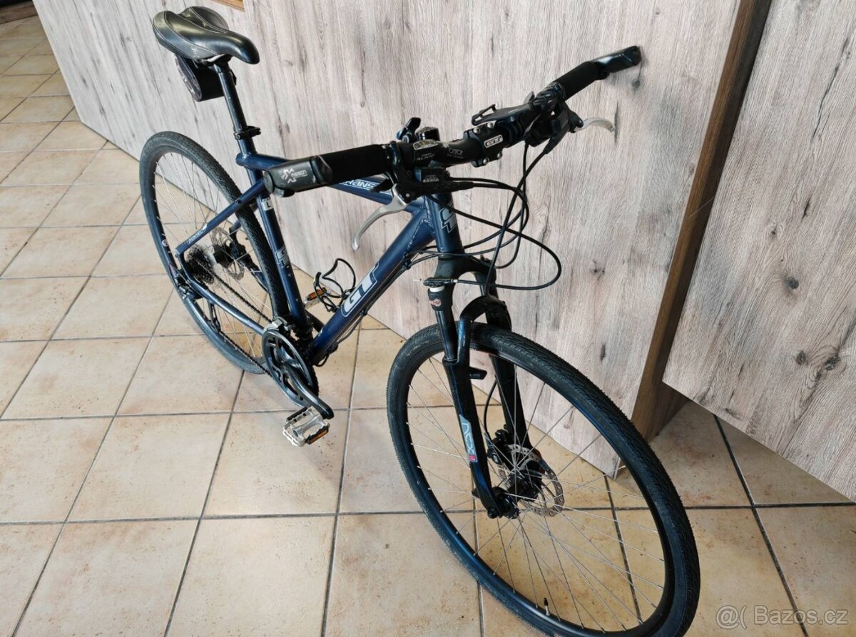 Krosové kolo GT Transeo 2.0 - 2