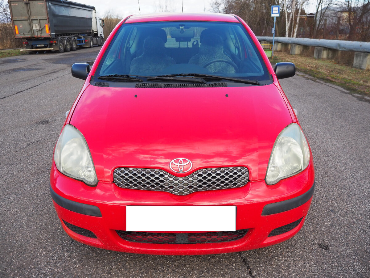 Toyota Yaris 1.0 AUTOMATICKÁ převodovka - 2