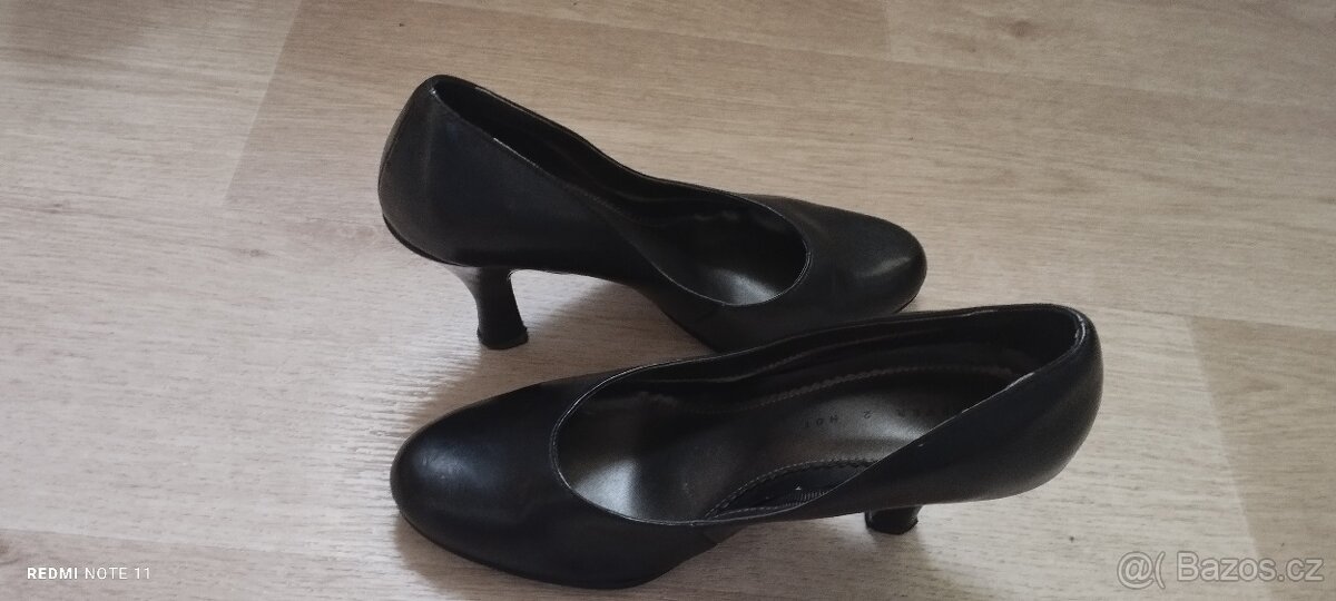 Nádherné dámské lodicky vel.40 zn. Never 2 hot - 2