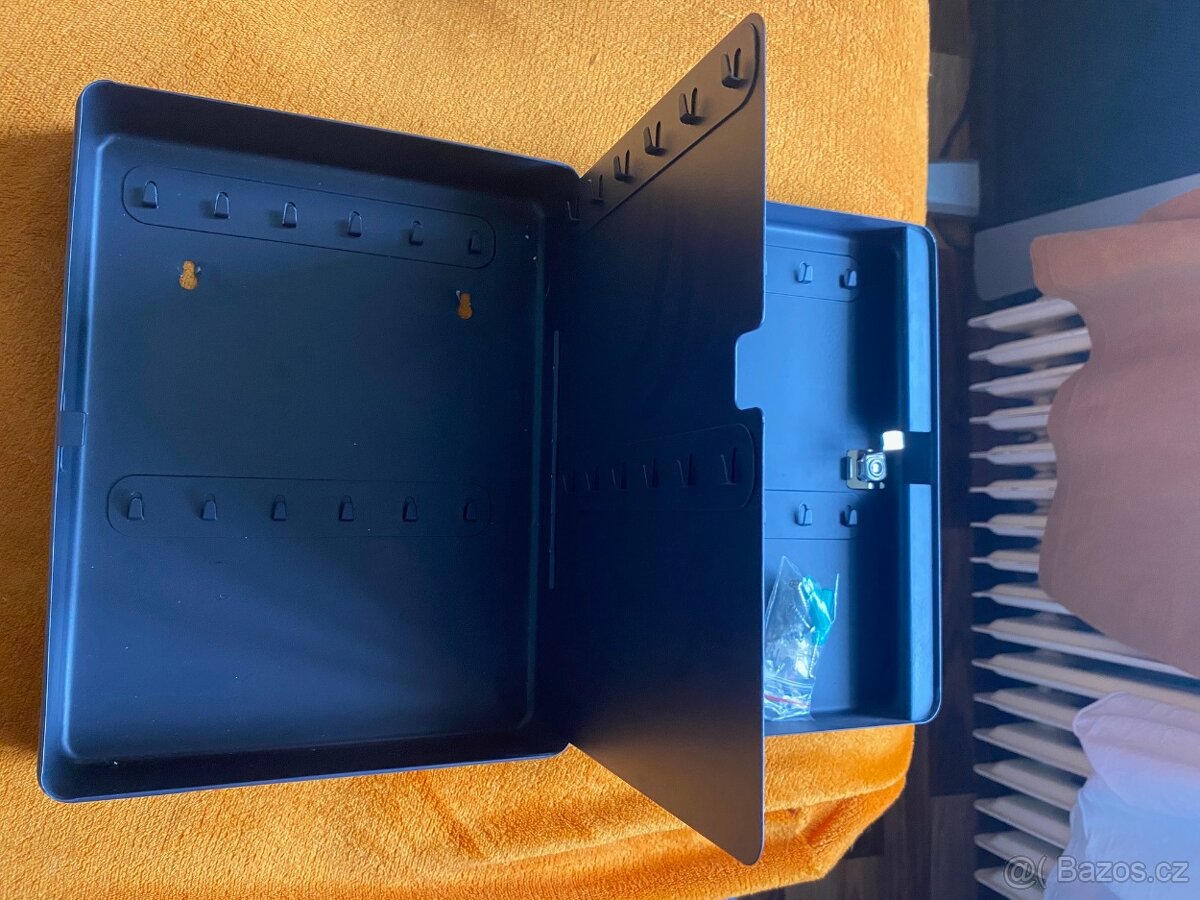 Schránka na klíče nová - 2