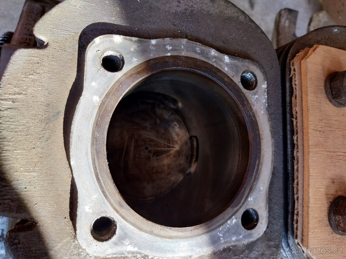 Motor trabant 601 - 2