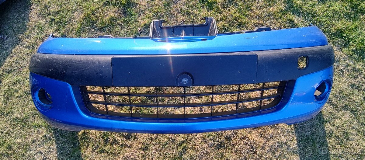 Nissan Note 1 I E11 2005 - 2009 - Predny naraznik - 2