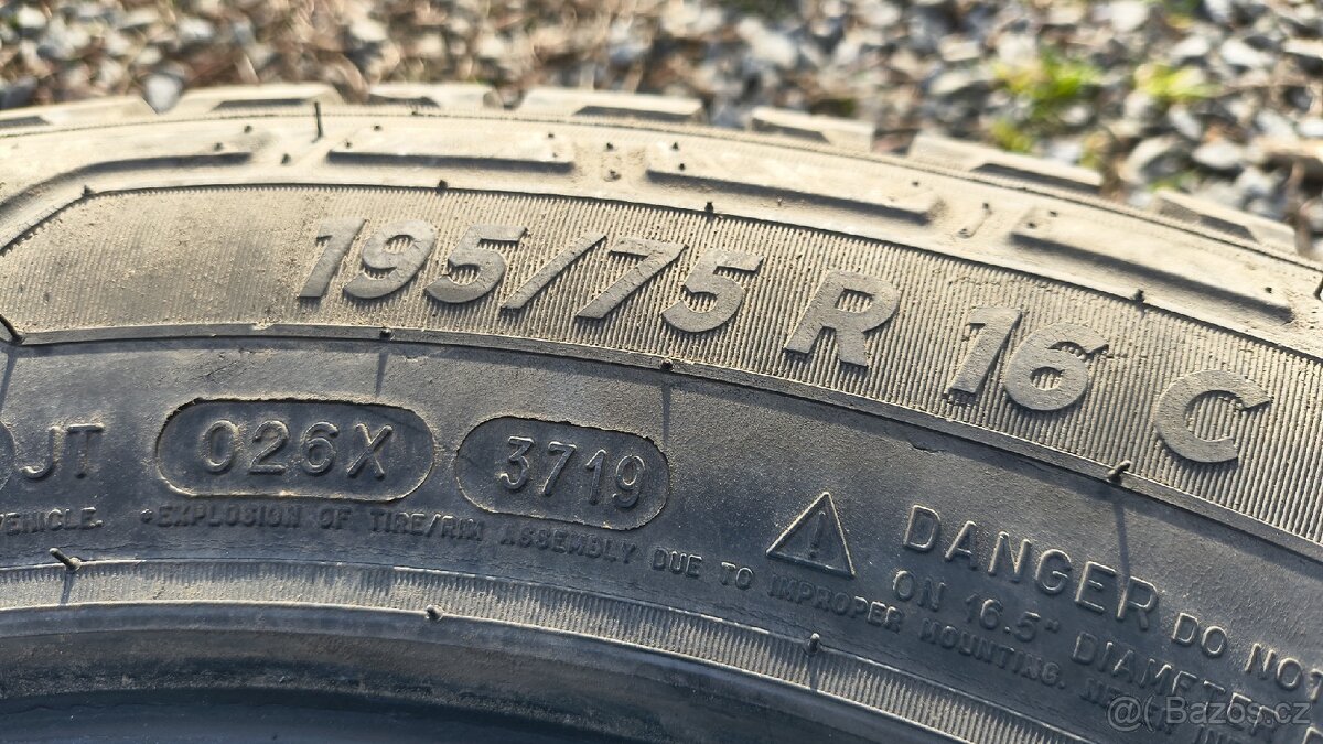 195/75 R16C Celoročky Michelin - 2