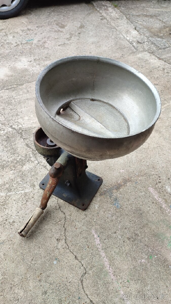 Odstředivka na mleko Alfa laval - 2