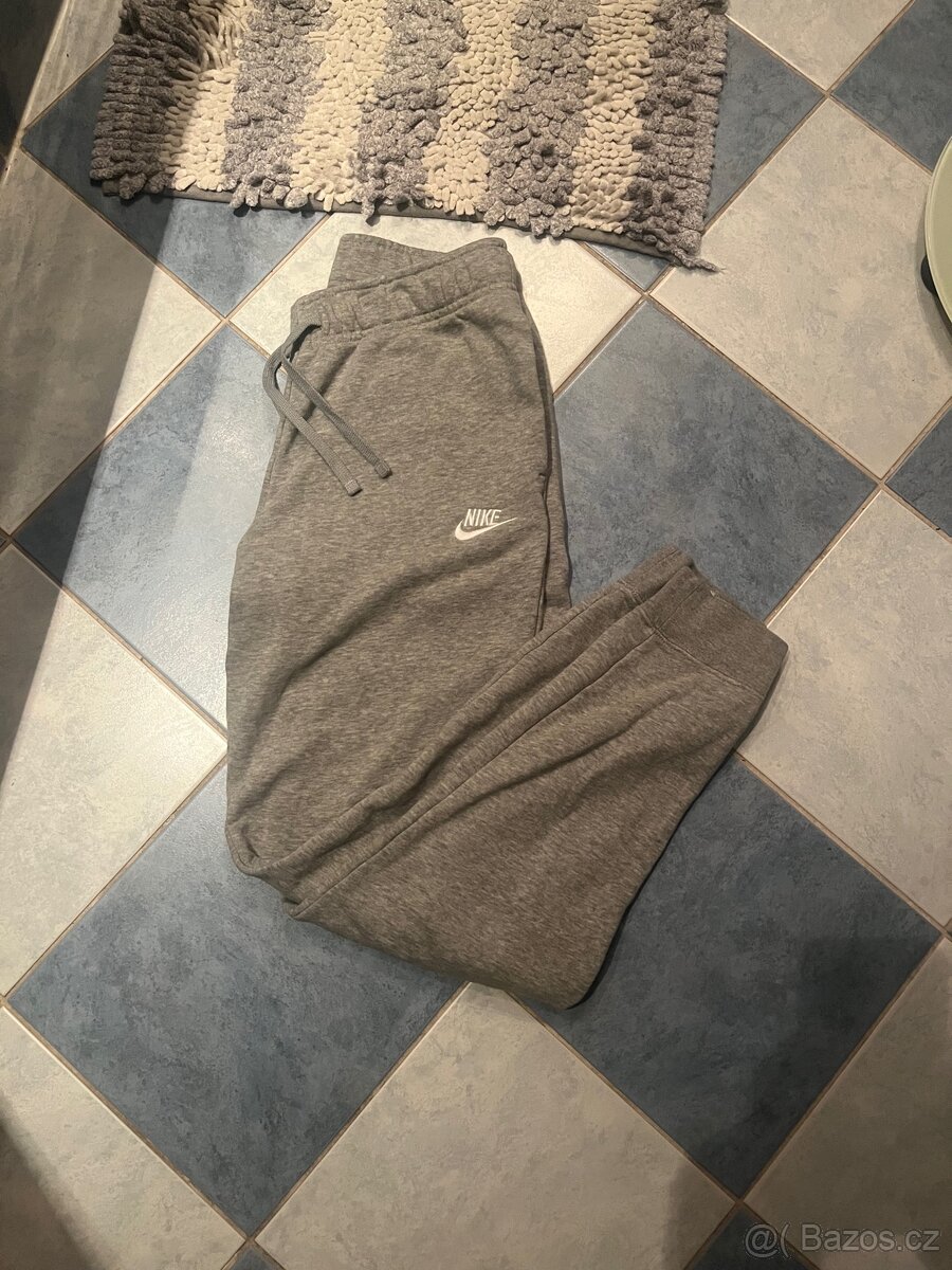 Nike tepláky - 2