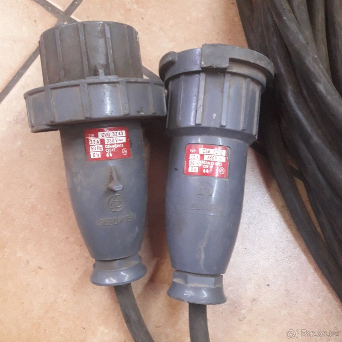 PRODLUŽOVACÍ KABEL 380V - 2
