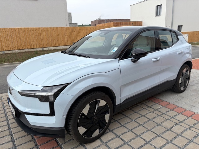 Volvo EX 30 single engine,extended range ULTRA - 2