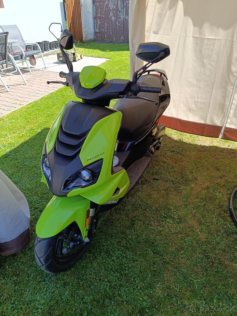 Skútr Peugeot - 2