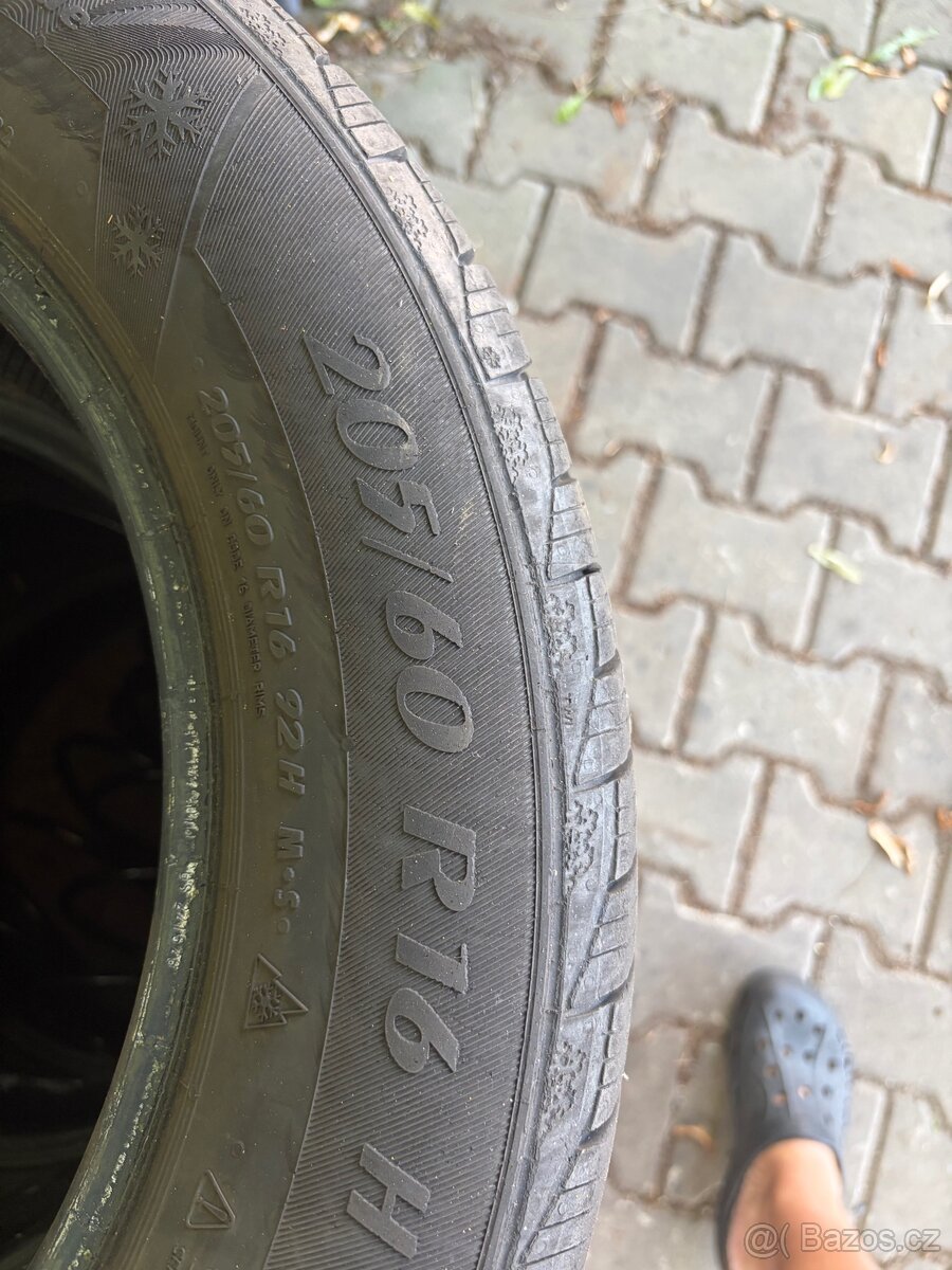 205x60R16 zimní - 2