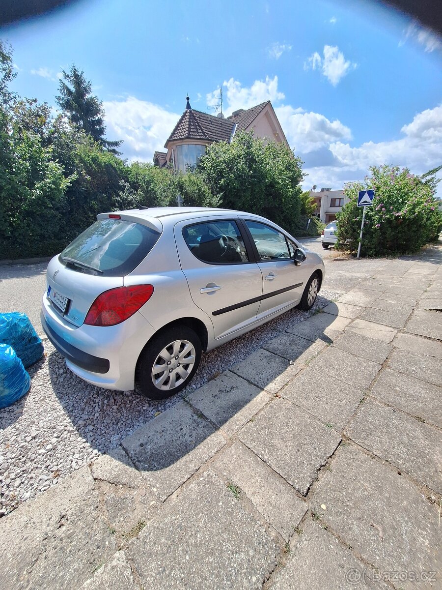 Peugeot 207 - 2