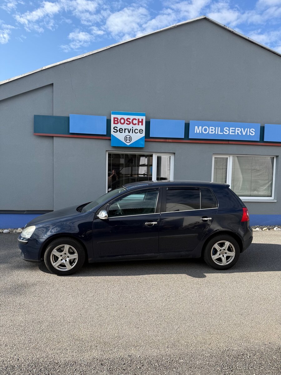 Volkswagen Golf V - 2