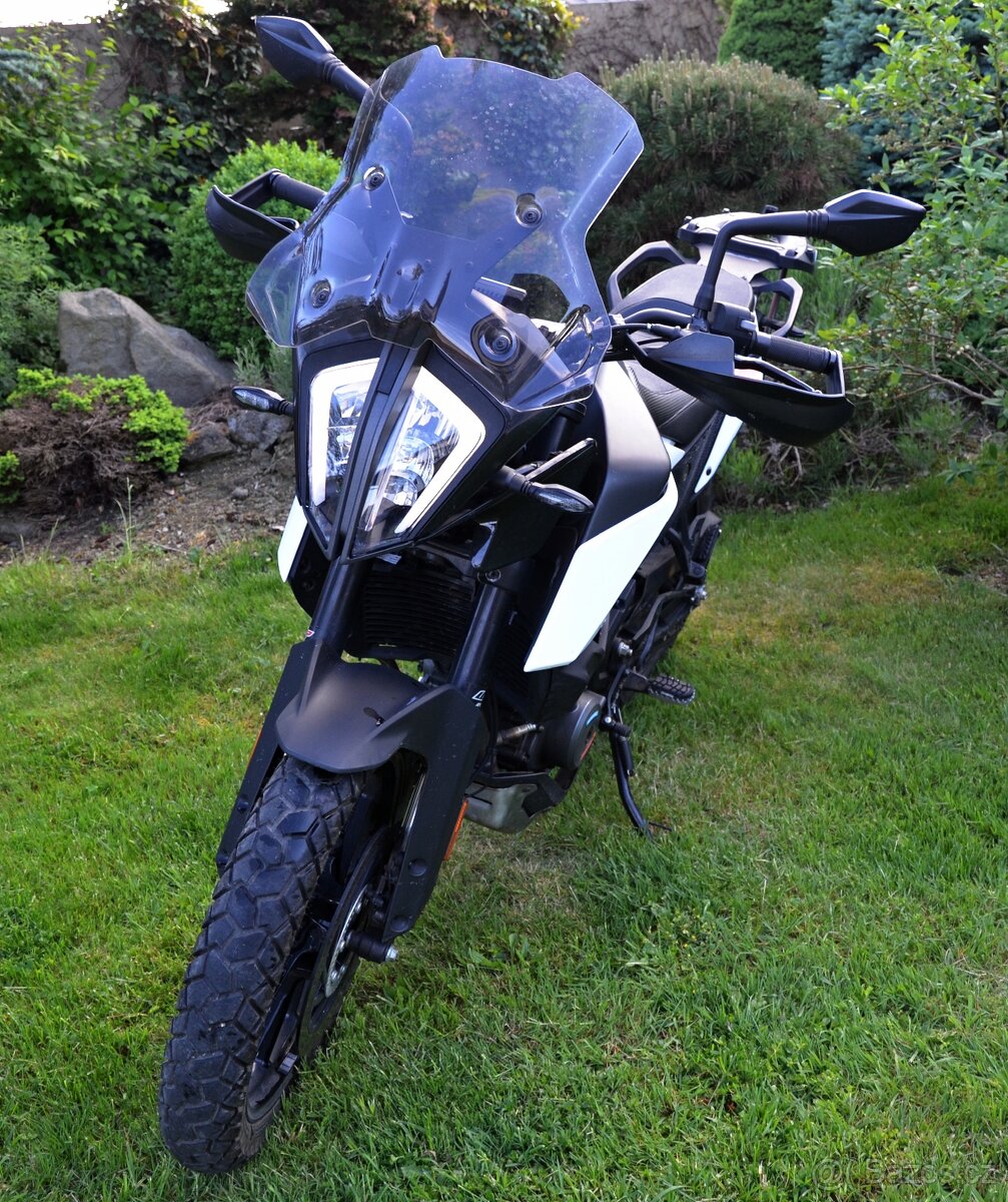 KTM Adventure 390 r.2020 - rezervace - 2