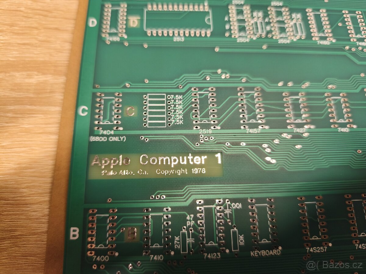 Apple 1 - 2