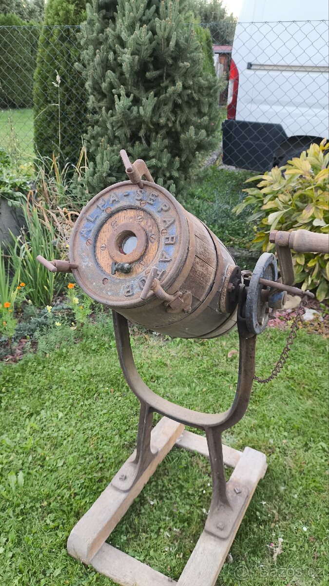 Starožitná máselnice ALFA-SEPARATOR - 2
