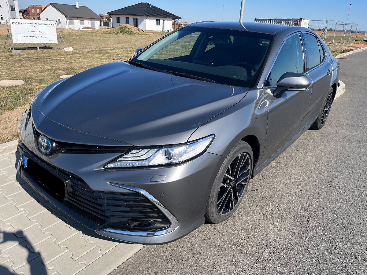 Toyota Camry 2.5 Hybrid - 2