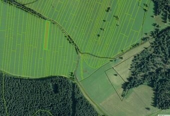 ozemok s EXCELENTNÝM VÝHĽADOM na TATRY a Super Polohou - 2