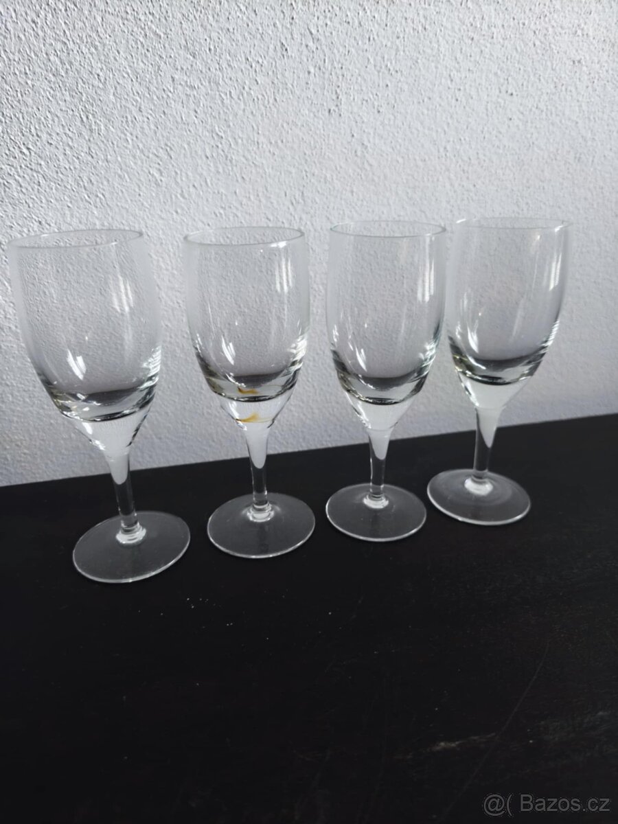 Skleničky na stopce – 4 ks - 2