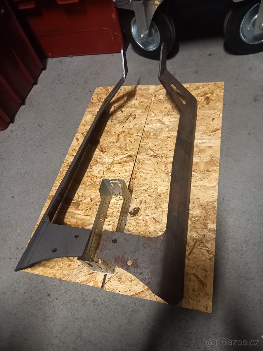 Držák LED rampy Wrangler JK