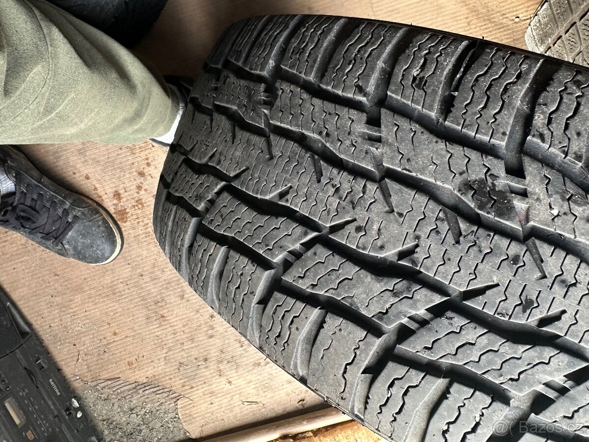 215/65/15C zimni dodávka - 2