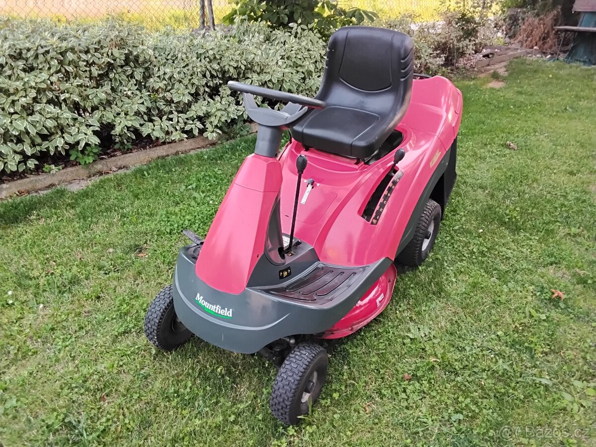 Sekací traktůrek Castelgarden XF140HD - 2