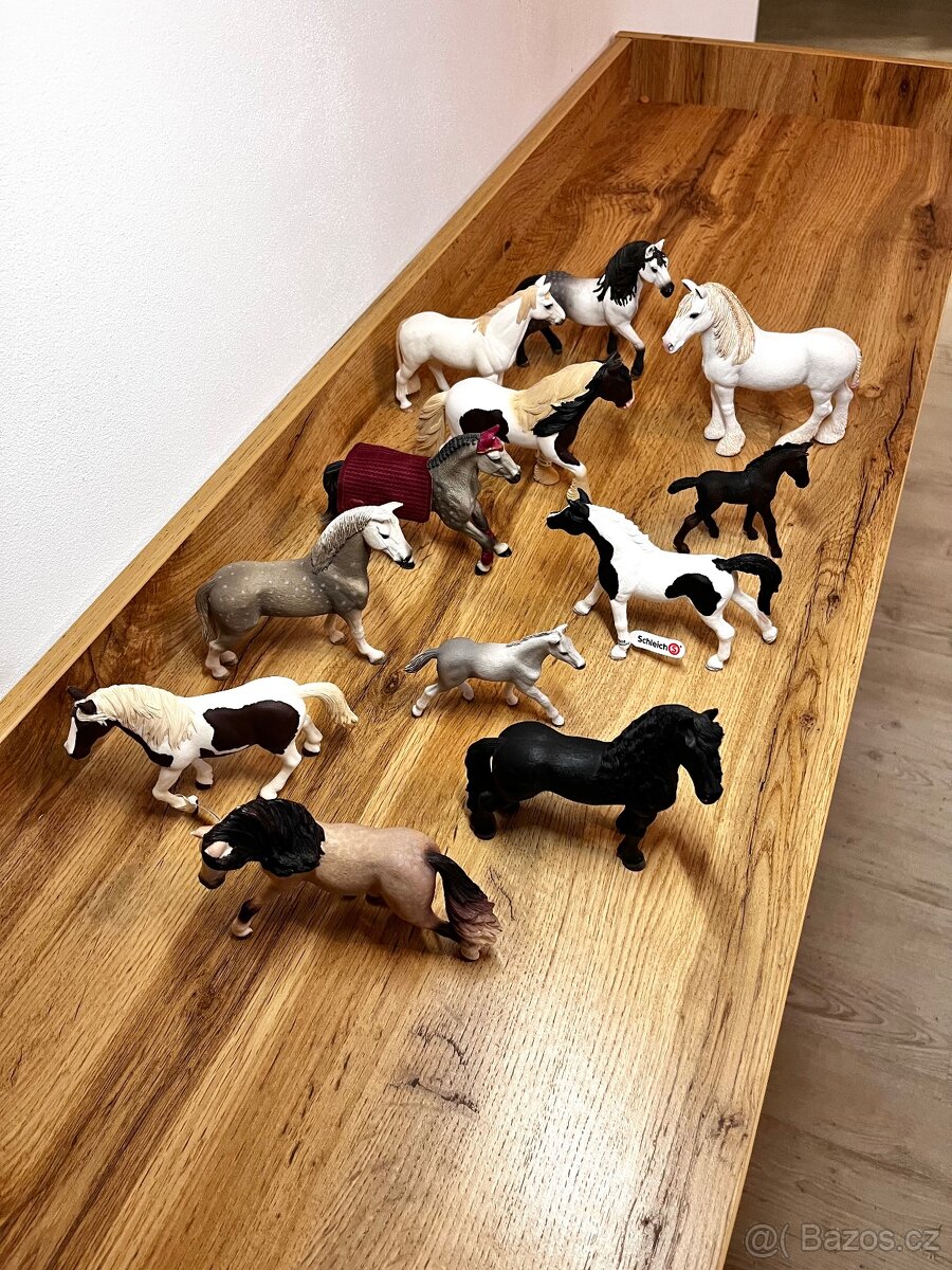 Schleich sada koně a psi - 2