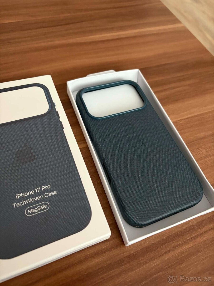 Kryt na mobil Apple iPhone 17 Pro TechWoven - modrý - 2