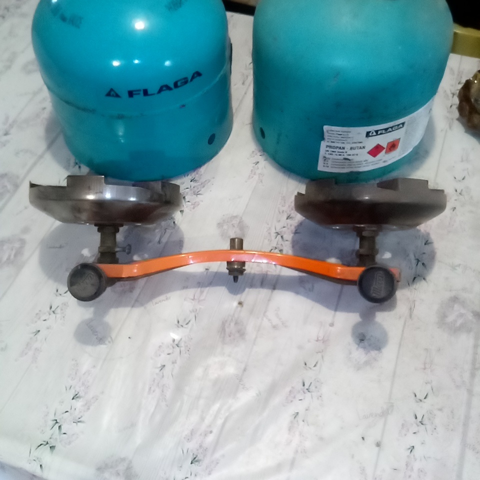 Prodám propan butan vařič + bomby - 2