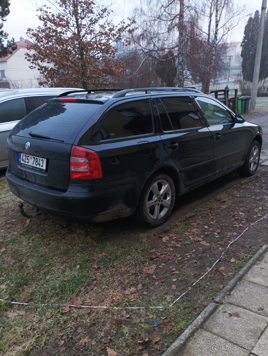 Octavia 1.6 85Kw - 2