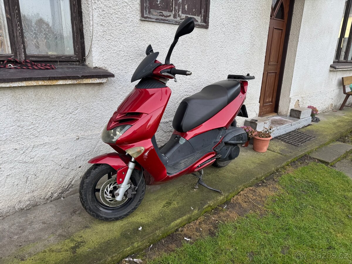 Aprilia leonardo 250cm - 2