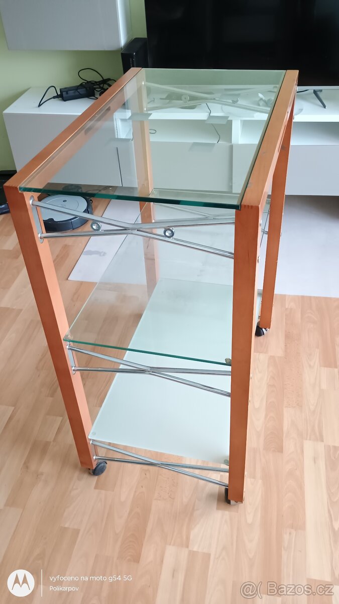 Designový servírovací stolek na kolečkách - 2